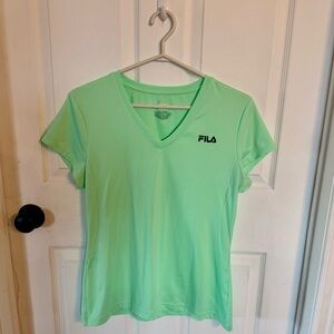 👚🍵Fila Sport Mint Green Women’s V-Neck Tee🍵👚